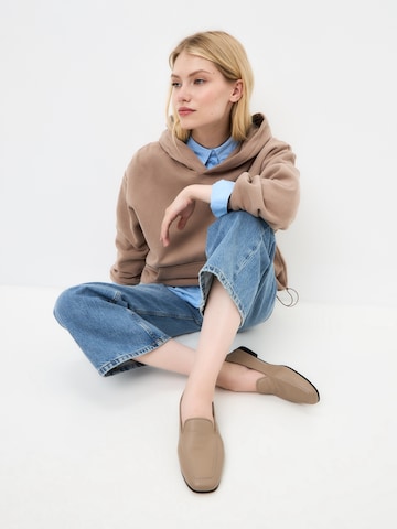 CESARE GASPARI - Zapatillas en beige
