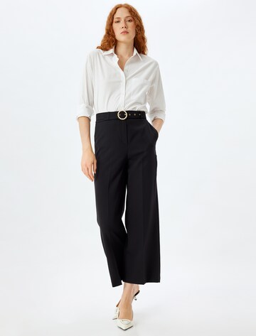 Koton Bootcut Hose in Schwarz
