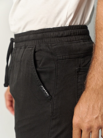 KOROSHI Tapered Byxa i svart