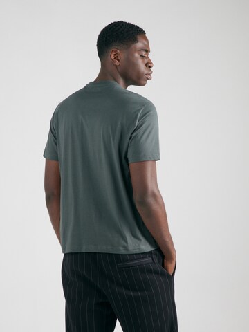 EA7 Emporio Armani Bluser & t-shirts i grå
