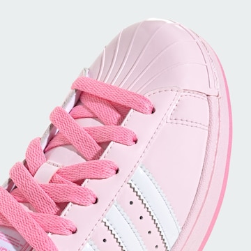 ADIDAS ORIGINALSNiske tenisice 'Care Bears X Adidas Superstar II' - roza boja