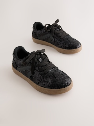 Baskets Next en noir