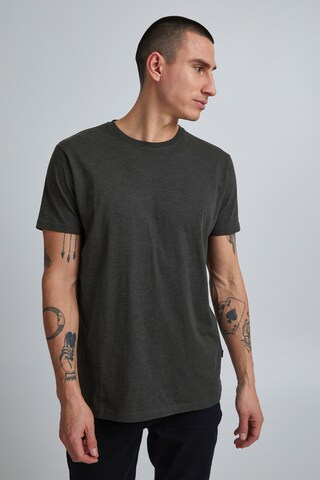 !Solid Regular Fit T-Shirt 'Rock' in Grau: predná strana