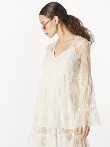 Robe PINKO en blanc