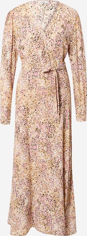 Robe minimum en rose : devant