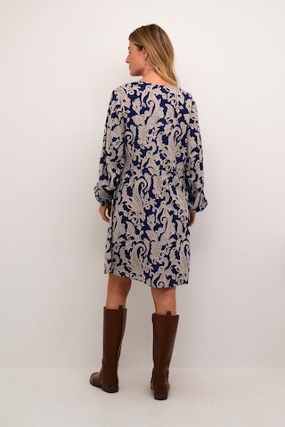 Robe Cream en mélange de couleurs