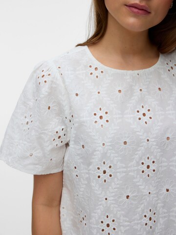Top di VERO MODA in bianco