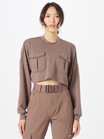 aim'n Athletic Sweatshirt in Brown: front