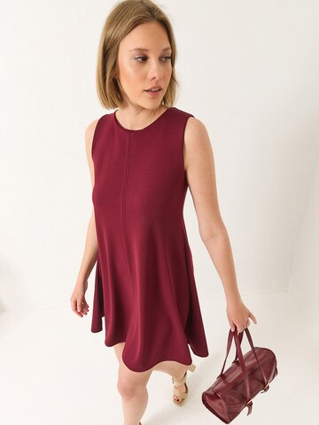 Abito di Bianco Lucci in rosso