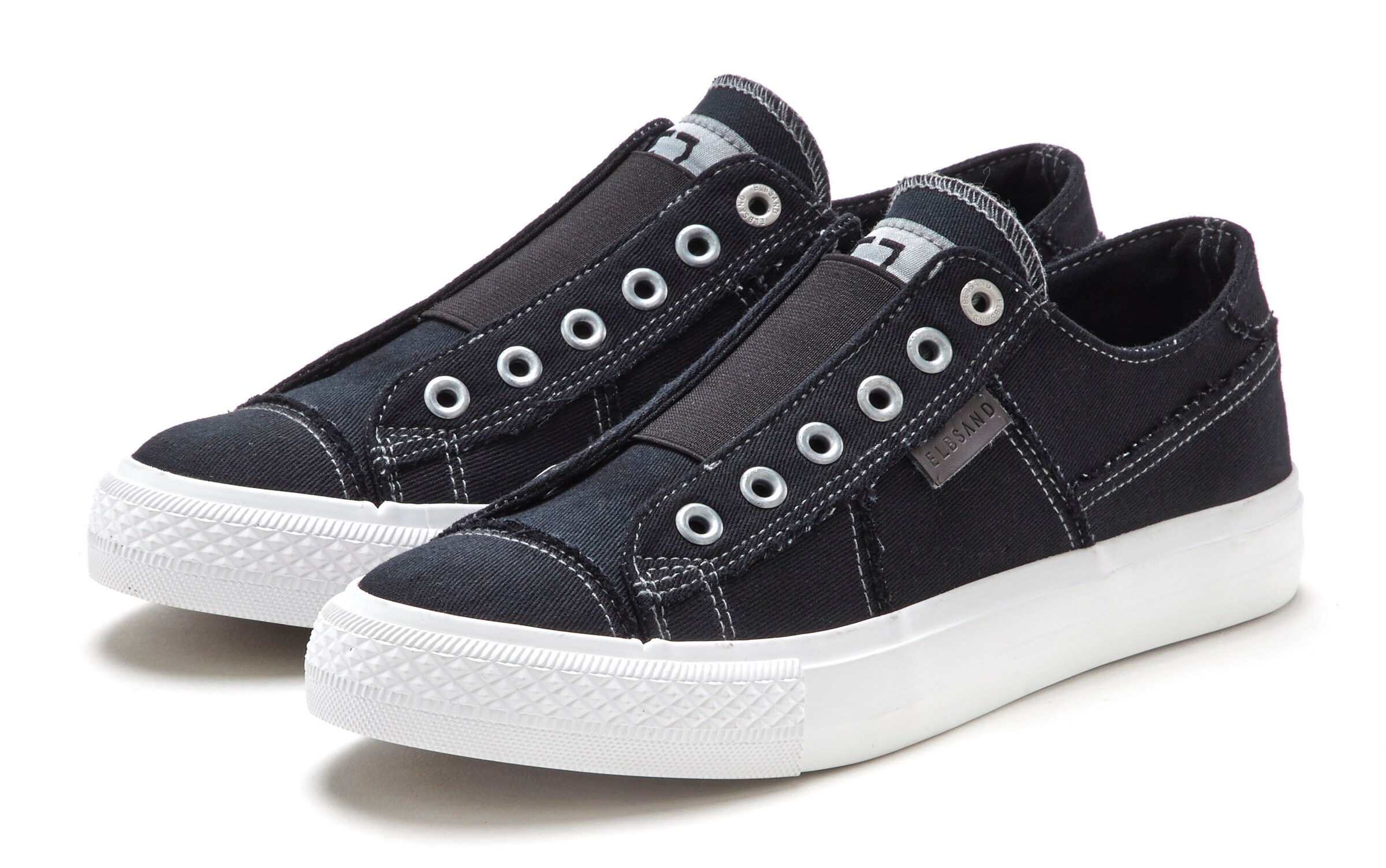 Teniși de la Elbsand pe negru