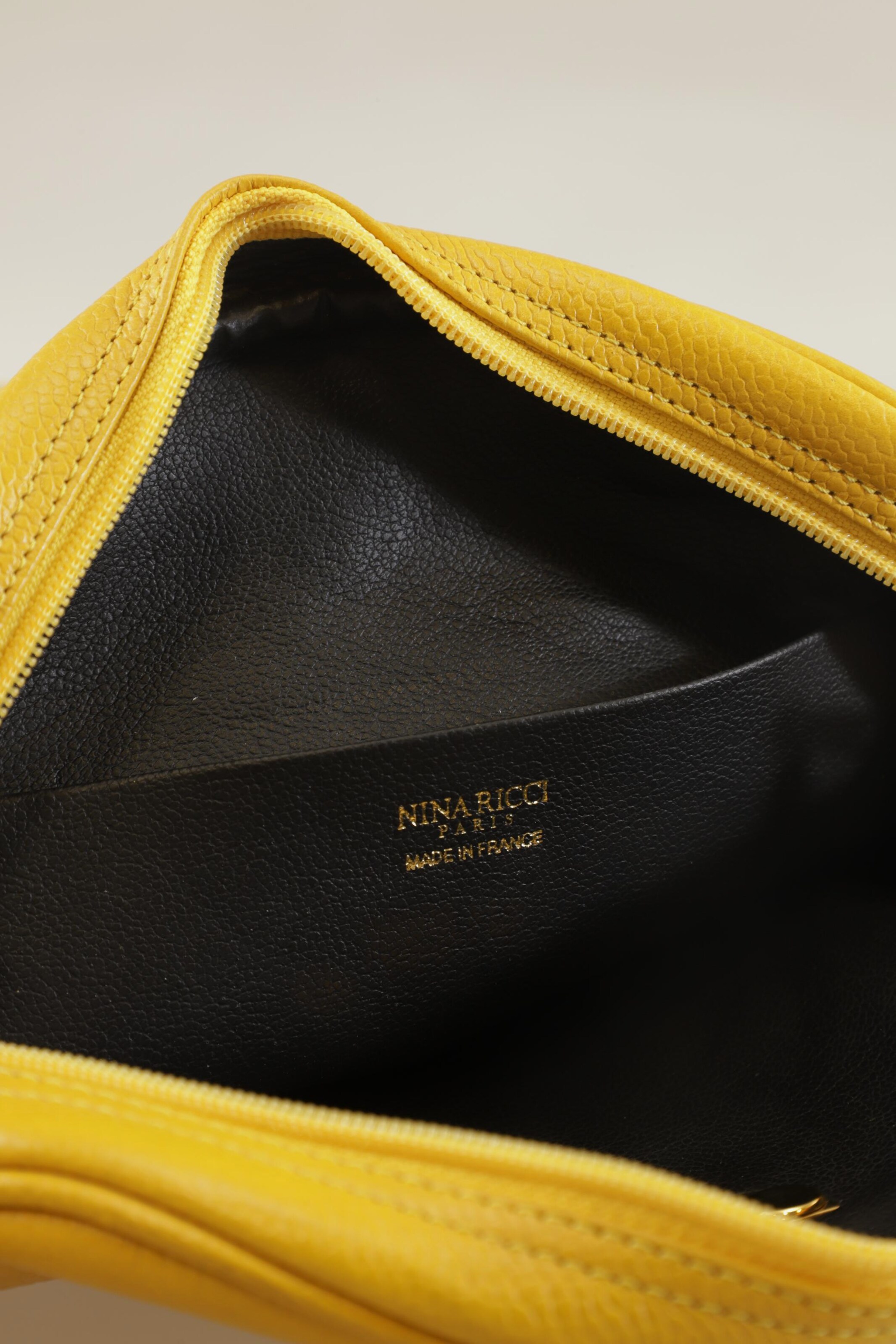 Nina Ricci Bag in One size in Yellow ABOUT YOU