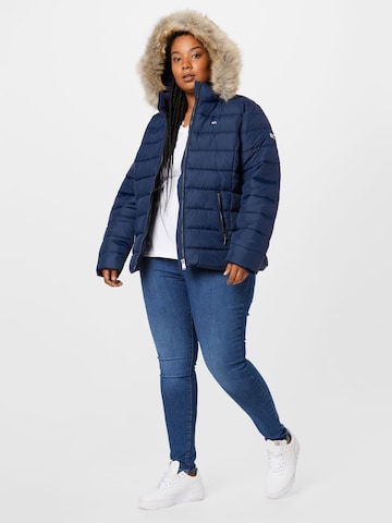 Tommy Jeans Curve Téli dzseki - kék