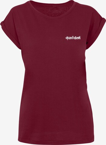 Merchcode Shirt ' Unfollow ' in Rood: voorkant
