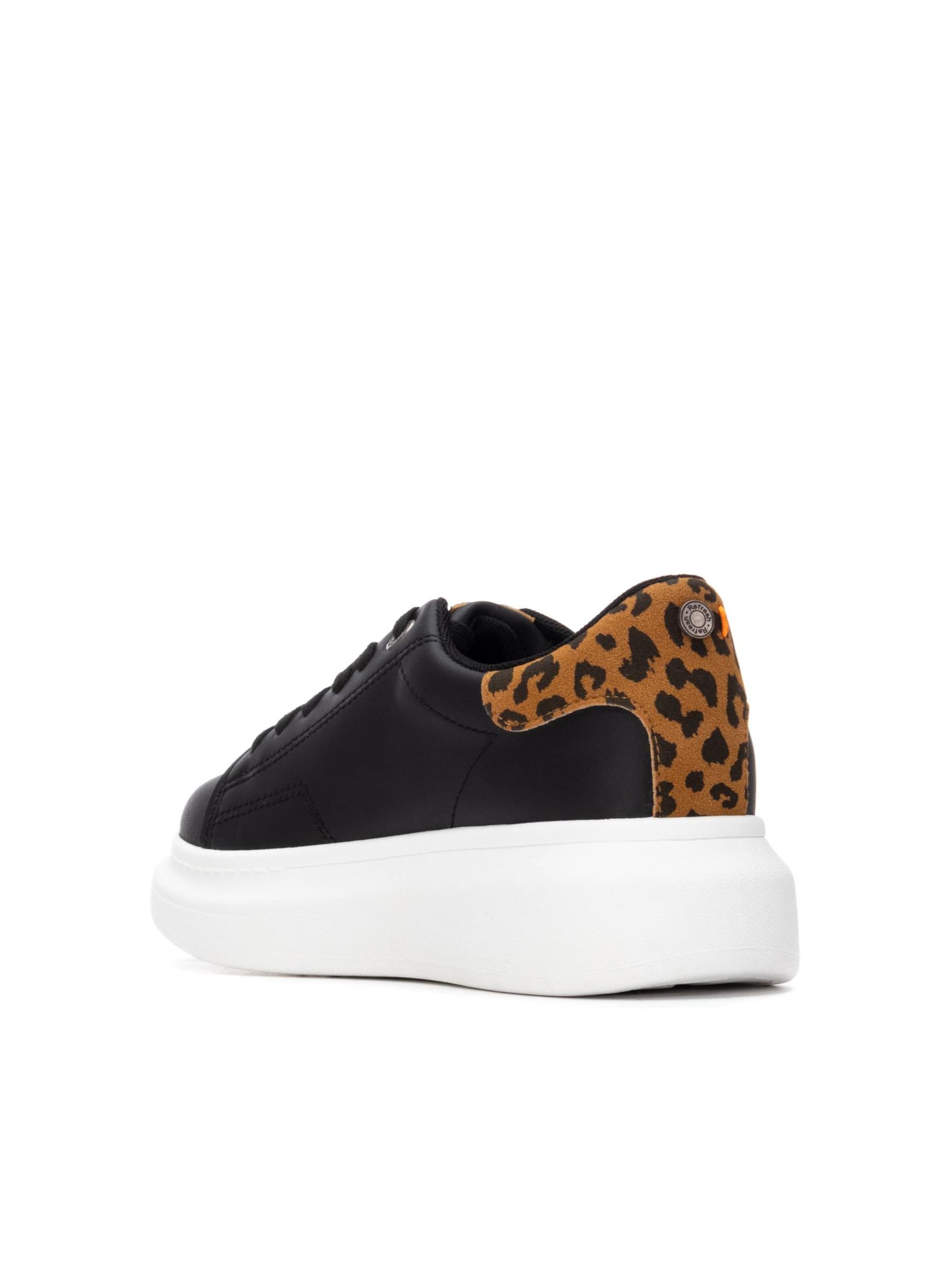 Refresh Athletic Shoes '17321902' in Black