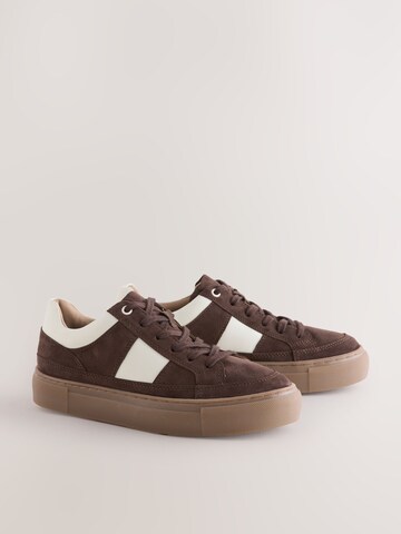 Sneaker low de la Next pe maro