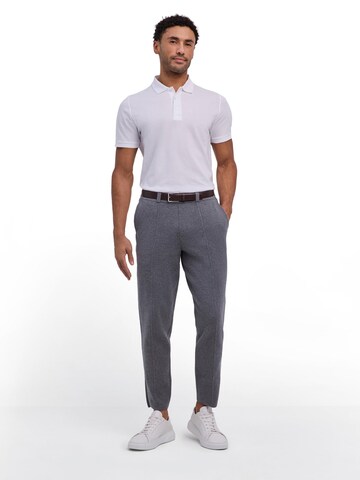 FALKE Shirt 'Essential'‌‌‌ in Weiß
