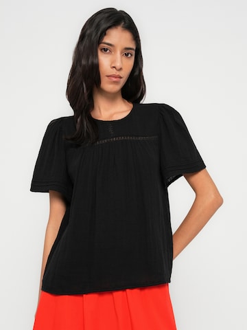 Bluză 'PCSIKKA' de la PIECES pe negru