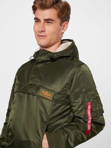 Coupe regular Veste mi-saison ALPHA INDUSTRIES en vert