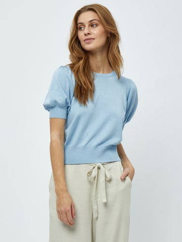 minus Pullover in Blau: Vorderseite