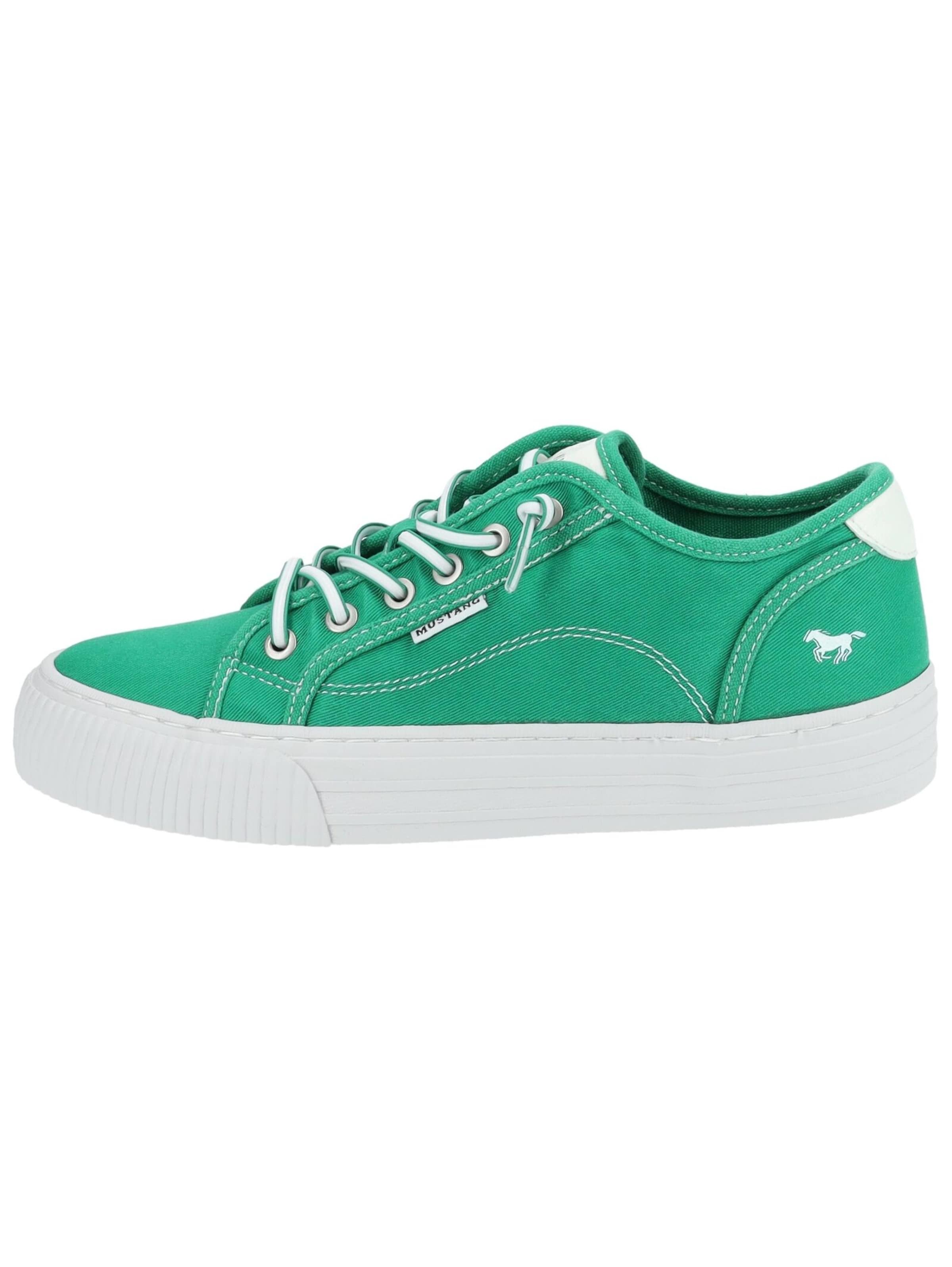 Sneaker bassa di MUSTANG in verde