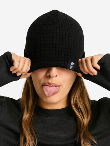 SWORTS Athletic Hat 'Cube' in Black