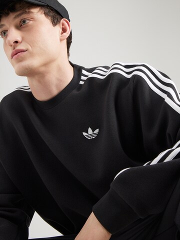 ADIDAS ORIGINALS Sweatshirt 'Adicolor' in Zwart