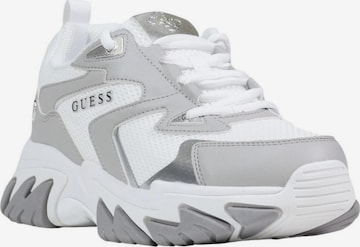 Sneaker bassa 'NOTISS FLPNTS ELE12' di GUESS in grigio: frontale