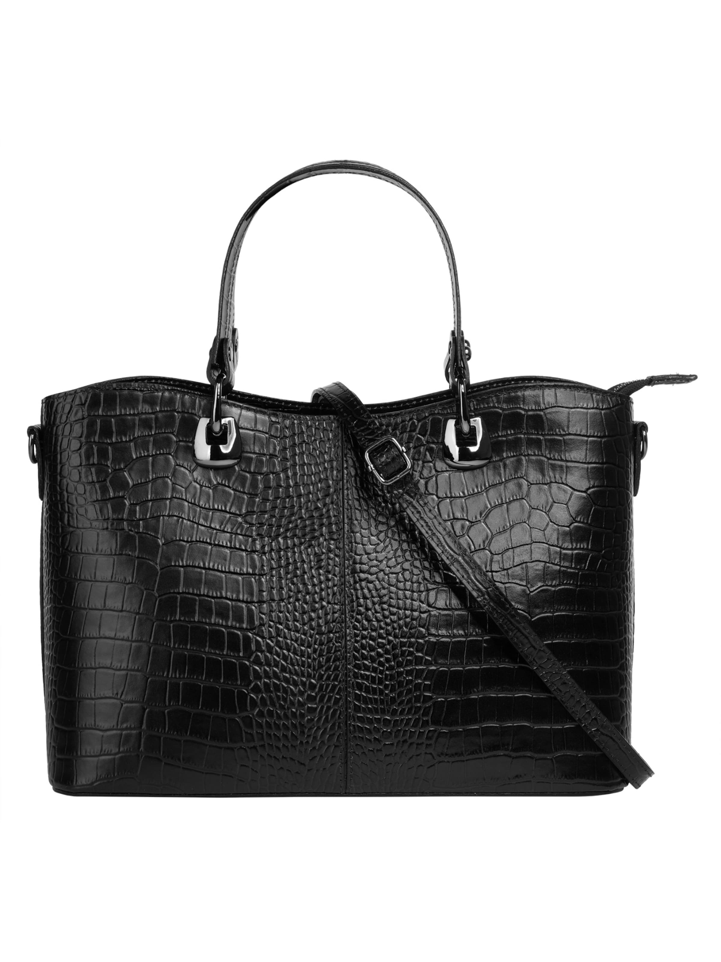 Cluty Handbag in Black: front