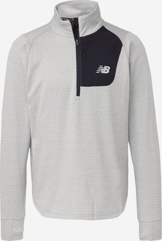 T-Shirt fonctionnel new balance en gris : devant