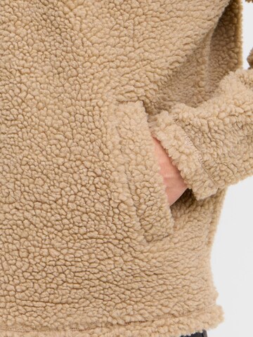 Giacca di pile 'Tolirone' di Oxmo in beige