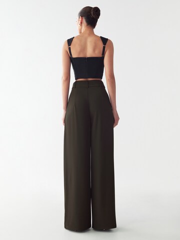 BWLDR Wide leg Pants 'Belinda' in Brown: back