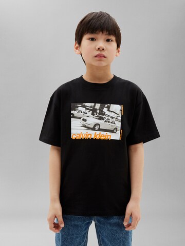 T-Shirt Calvin Klein Jeans en noir : devant