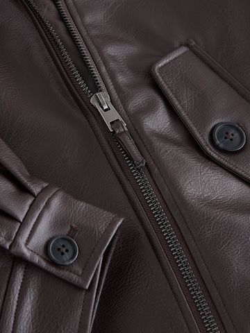 Geacă de primăvară-toamnă de la Next pe maro