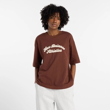 new balance Shirt 'Linear Heritage' in Bruin: voorkant