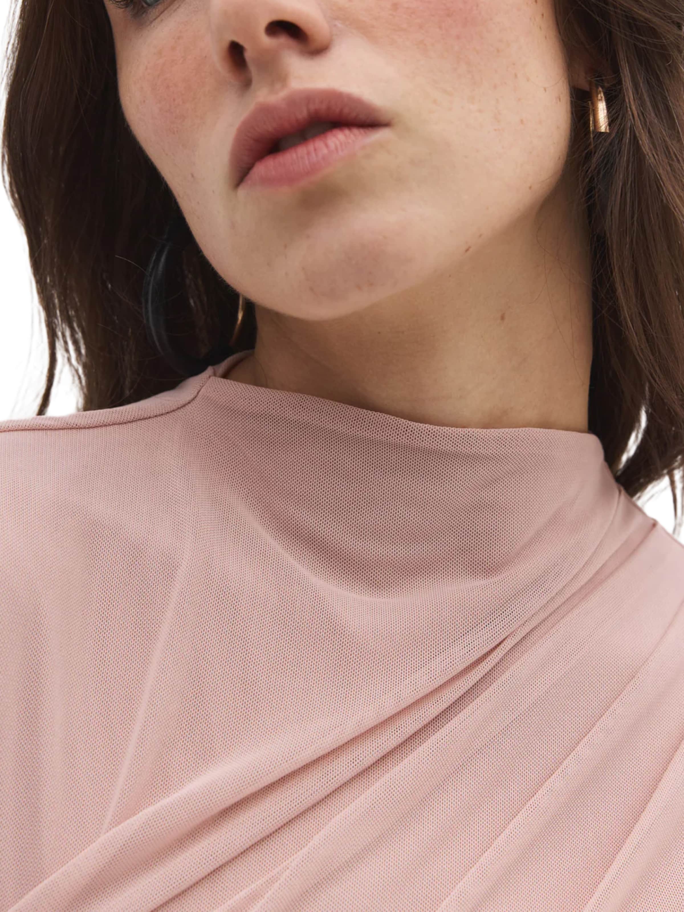 No Matter What Blusenbody in Pink