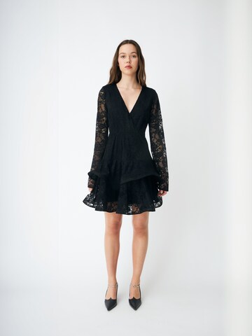 Robe ' Dahlilacras ' Crās en noir : devant