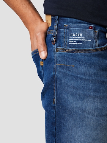 regular Jeans 'CORVIN' di LTB in blu
