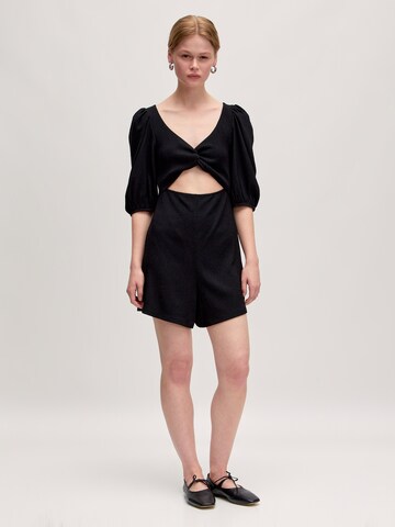 Tuta jumpsuit 'Xylia' di EDITED in nero: frontale