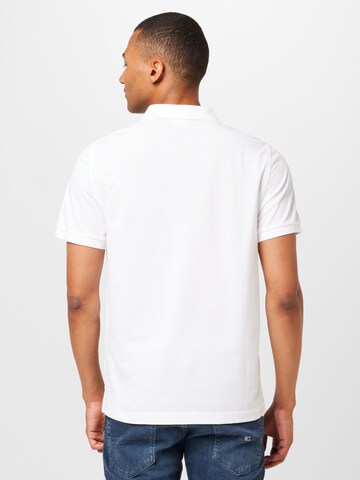 T-Shirt GANT en blanc