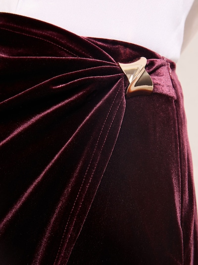 Friends Like These Skirt in Burgundy, Item view