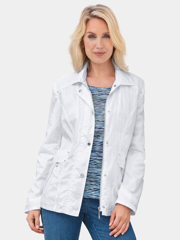 Goldner Between-Season Jacket in White: front