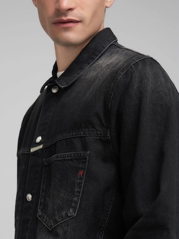 REPLAY Between-Season Jacket in Black