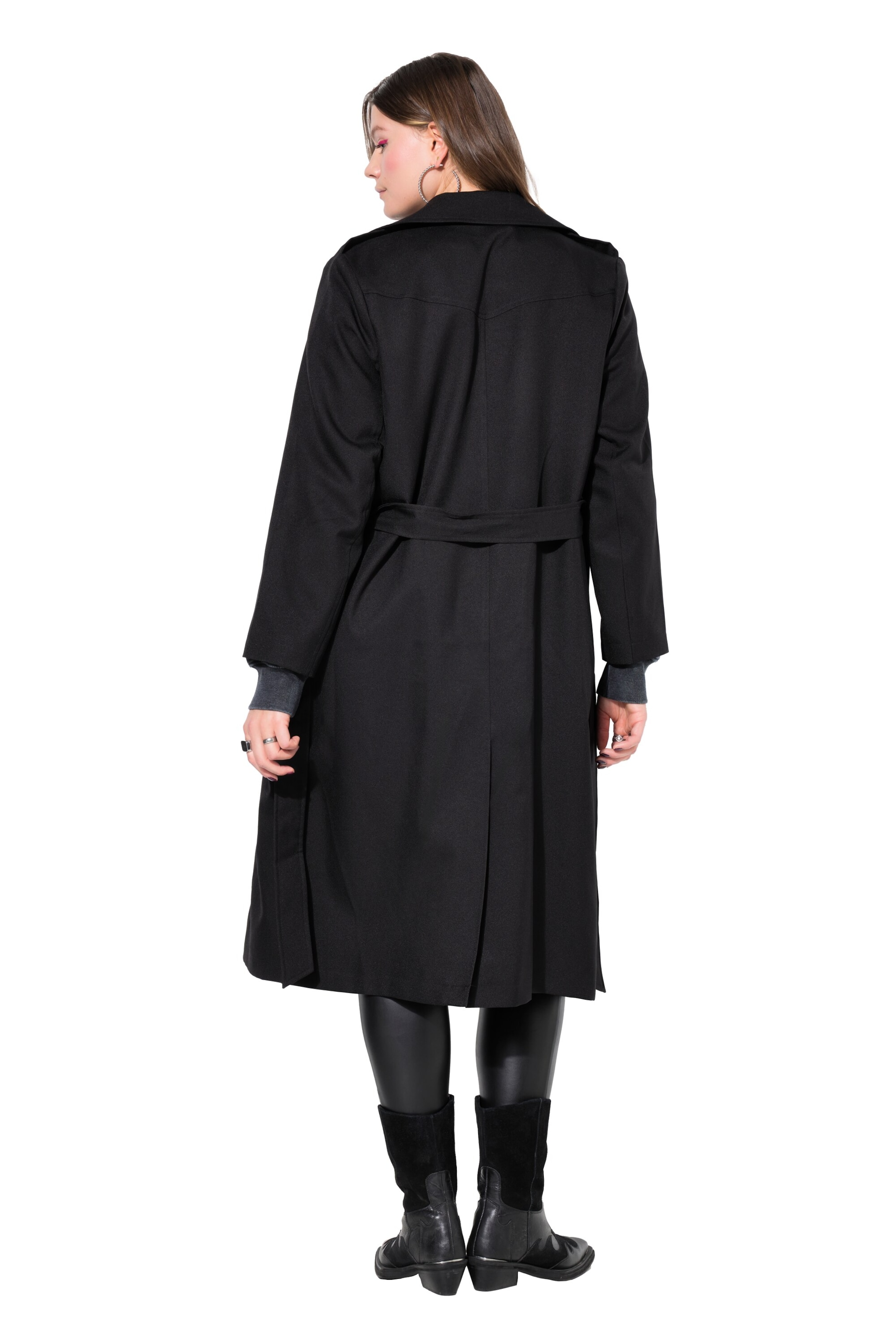 Studio Untold Mantel in Schwarz