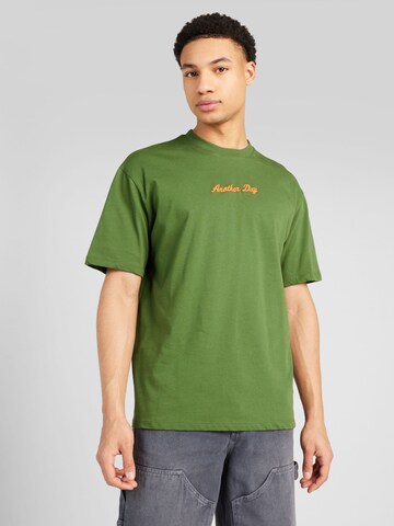 Tricou de la TOPMAN pe verde: față