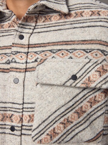 Coupe regular Veste mi-saison Next en beige