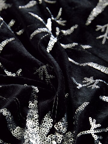 Robe Next en noir