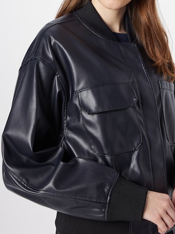 3.1 Phillip Lim - Chaqueta de entretiempo en negro