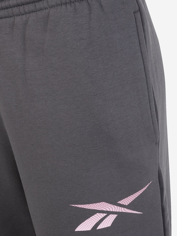 Reebok Tapered Workout Pants 'Vector' in Grey