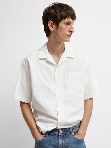 SELECTED HOMME Button Up Shirt in White: front