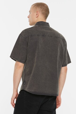Harlem Soul Comfort Fit SO-NNY Kurzarmhemd in Grau